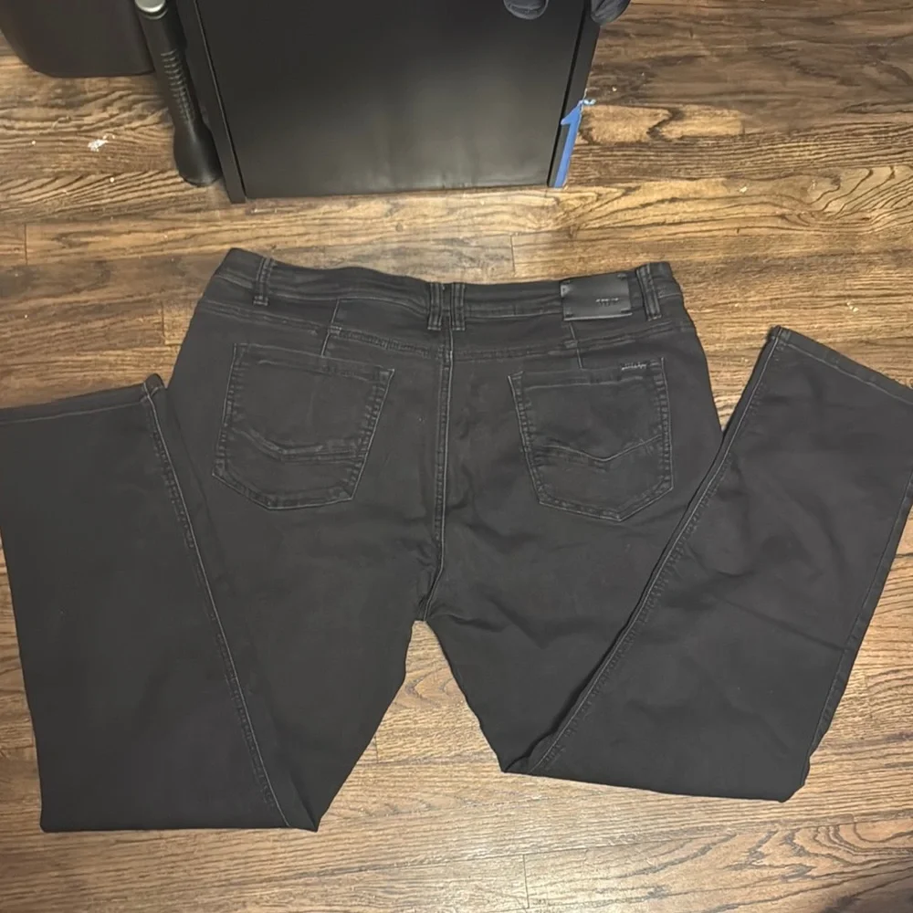 Ezekiel Black Men’s Straight Leg Jeans